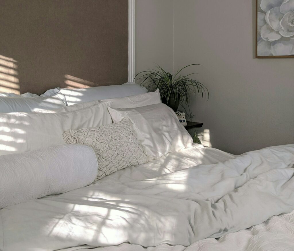Alternatives to Earplugs for Sleeping with a snorer - White Noise - EAR Inc